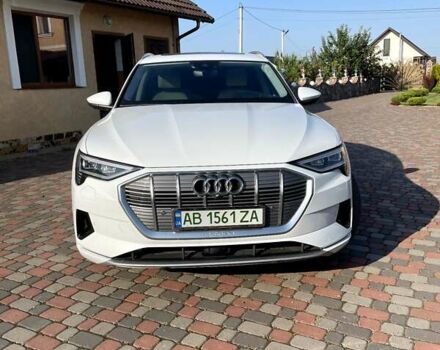 Білий Ауді E-Tron, об'ємом двигуна 0 л та пробігом 63 тис. км за 39000 $, фото 16 на Automoto.ua