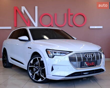 Белый Ауди E-Tron, объемом двигателя 0 л и пробегом 46 тыс. км за 31900 $, фото 13 на Automoto.ua