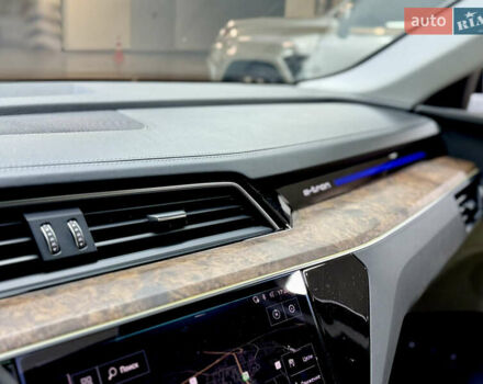 Білий Ауді E-Tron, об'ємом двигуна 0 л та пробігом 36 тис. км за 35000 $, фото 67 на Automoto.ua