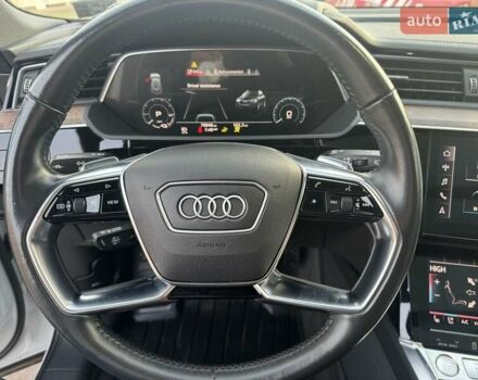 Білий Ауді E-Tron, об'ємом двигуна 0 л та пробігом 112 тис. км за 27500 $, фото 19 на Automoto.ua