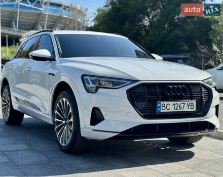 Білий Ауді E-Tron, об'ємом двигуна 0 л та пробігом 80 тис. км за 31400 $, фото 9 на Automoto.ua