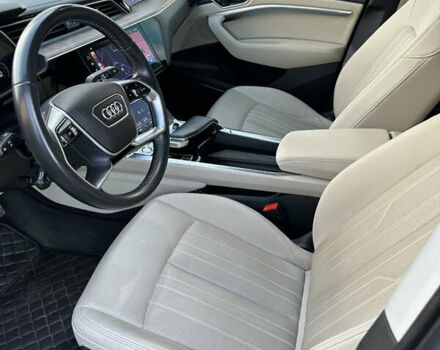 Ауди E-Tron 2019 в Львове на Automoto.ua Белый Ауди E-Tron, объемом двигателя 0 л и пробегом 72 тыс. км за 33000 $, фото 17 на Automoto.ua