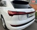 Білий Ауді E-Tron, об'ємом двигуна 0 л та пробігом 112 тис. км за 27500 $, фото 2 на Automoto.ua