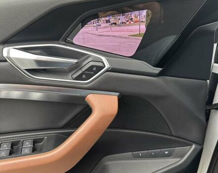 Белый Ауди E-Tron, объемом двигателя 0 л и пробегом 116 тыс. км за 27900 $, фото 29 на Automoto.ua