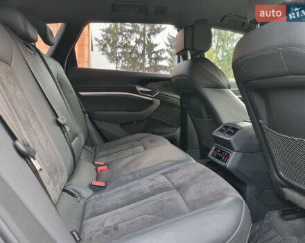 Білий Ауді E-Tron, об'ємом двигуна 0 л та пробігом 184 тис. км за 34500 $, фото 29 на Automoto.ua