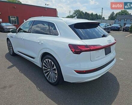 Белый Ауди E-Tron, объемом двигателя 0 л и пробегом 71 тыс. км за 22000 $, фото 2 на Automoto.ua