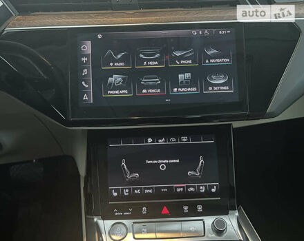 Белый Ауди E-Tron, объемом двигателя 0 л и пробегом 43 тыс. км за 35900 $, фото 23 на Automoto.ua