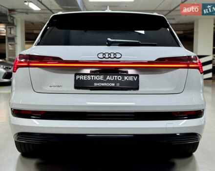 Білий Ауді E-Tron, об'ємом двигуна 0 л та пробігом 36 тис. км за 35000 $, фото 20 на Automoto.ua