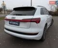 Белый Ауди E-Tron, объемом двигателя 0 л и пробегом 87 тыс. км за 28000 $, фото 28 на Automoto.ua