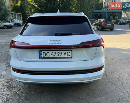 Білий Ауді E-Tron, об'ємом двигуна 0 л та пробігом 130 тис. км за 31900 $, фото 6 на Automoto.ua