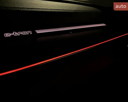 Білий Ауді E-Tron, об'ємом двигуна 0 л та пробігом 80 тис. км за 31400 $, фото 25 на Automoto.ua
