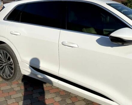 Білий Ауді E-Tron, об'ємом двигуна 0 л та пробігом 63 тис. км за 39000 $, фото 6 на Automoto.ua