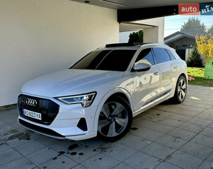 Белый Ауди E-Tron, объемом двигателя 0 л и пробегом 84 тыс. км за 29500 $, фото 6 на Automoto.ua