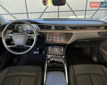 Белый Ауди E-Tron, объемом двигателя 0 л и пробегом 84 тыс. км за 29500 $, фото 13 на Automoto.ua