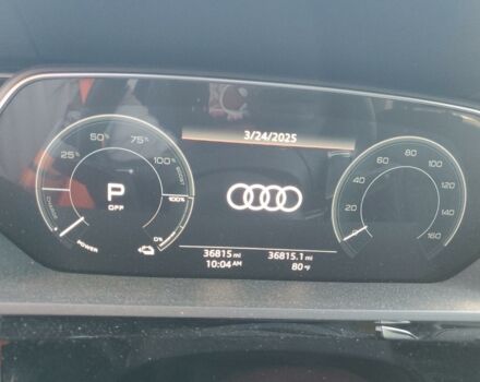 Белый Ауди E-Tron, объемом двигателя 0 л и пробегом 59 тыс. км за 22000 $, фото 8 на Automoto.ua