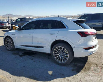 Белый Ауди E-Tron, объемом двигателя 0 л и пробегом 50 тыс. км за 19900 $, фото 1 на Automoto.ua