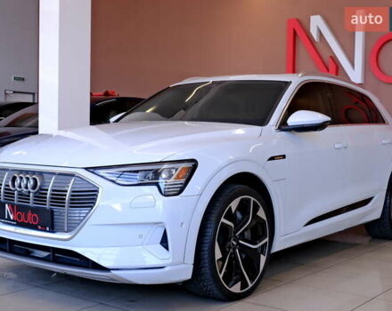 Белый Ауди E-Tron, объемом двигателя 0 л и пробегом 46 тыс. км за 31900 $, фото 4 на Automoto.ua