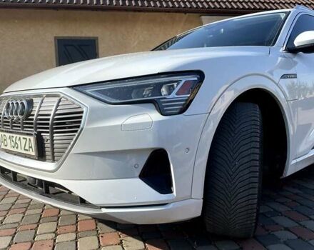 Білий Ауді E-Tron, об'ємом двигуна 0 л та пробігом 63 тис. км за 39000 $, фото 2 на Automoto.ua