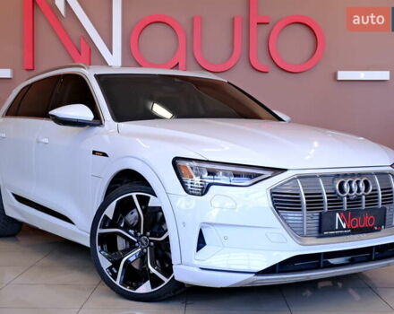 Белый Ауди E-Tron, объемом двигателя 0 л и пробегом 46 тыс. км за 31900 $, фото 8 на Automoto.ua
