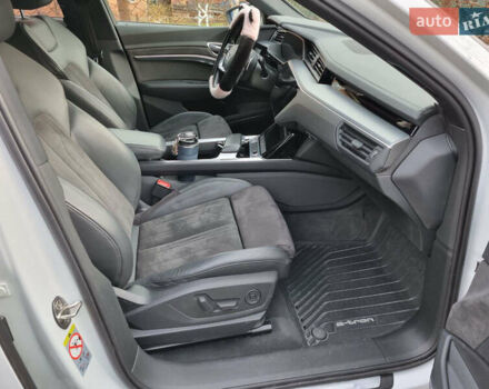 Білий Ауді E-Tron, об'ємом двигуна 0 л та пробігом 184 тис. км за 34500 $, фото 24 на Automoto.ua