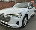 Білий Ауді E-Tron, об'ємом двигуна 0 л та пробігом 112 тис. км за 27500 $, фото 1 на Automoto.ua
