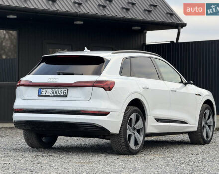 Белый Ауди E-Tron, объемом двигателя 0 л и пробегом 150 тыс. км за 28750 $, фото 17 на Automoto.ua
