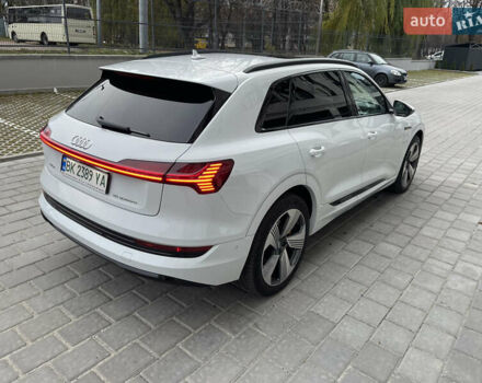 Білий Ауді E-Tron, об'ємом двигуна 0 л та пробігом 83 тис. км за 35000 $, фото 8 на Automoto.ua