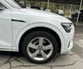 Белый Ауди E-Tron, объемом двигателя 0 л и пробегом 116 тыс. км за 27900 $, фото 14 на Automoto.ua