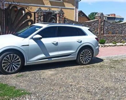Білий Ауді E-Tron, об'ємом двигуна 0 л та пробігом 63 тис. км за 39000 $, фото 7 на Automoto.ua