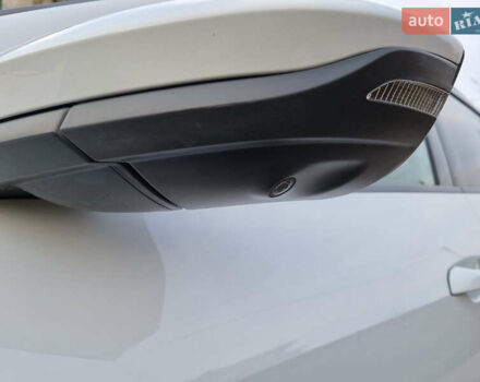 Білий Ауді E-Tron, об'ємом двигуна 0 л та пробігом 184 тис. км за 34500 $, фото 37 на Automoto.ua
