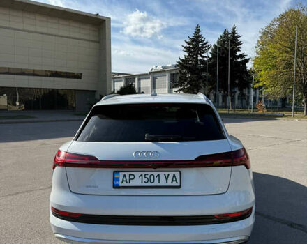 Білий Ауді E-Tron, об'ємом двигуна 0 л та пробігом 91 тис. км за 31100 $, фото 10 на Automoto.ua