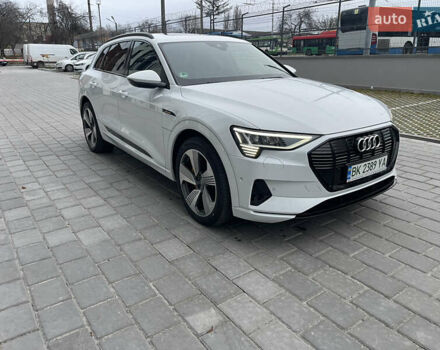 Білий Ауді E-Tron, об'ємом двигуна 0 л та пробігом 83 тис. км за 35000 $, фото 13 на Automoto.ua
