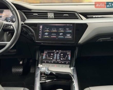 Белый Ауди E-Tron, объемом двигателя 0 л и пробегом 87 тыс. км за 28000 $, фото 52 на Automoto.ua