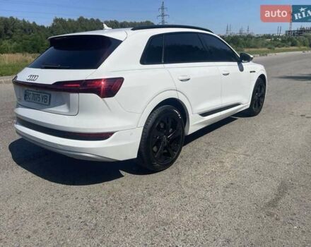 Белый Ауди E-Tron, объемом двигателя 0 л и пробегом 59 тыс. км за 30500 $, фото 5 на Automoto.ua