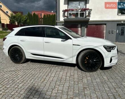 Белый Ауди E-Tron, объемом двигателя 0 л и пробегом 189 тыс. км за 28000 $, фото 12 на Automoto.ua