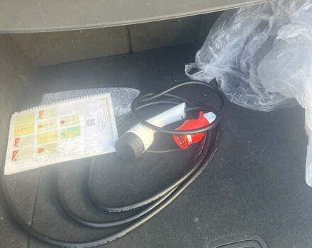 Белый Ауди E-Tron, объемом двигателя 0 л и пробегом 48 тыс. км за 33000 $, фото 17 на Automoto.ua