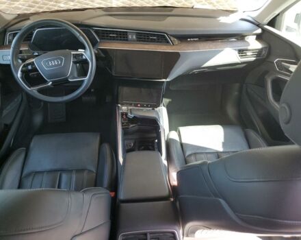 Белый Ауди E-Tron, объемом двигателя 0 л и пробегом 59 тыс. км за 22000 $, фото 7 на Automoto.ua