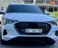 Білий Ауді E-Tron, об'ємом двигуна 0 л та пробігом 80 тис. км за 31400 $, фото 12 на Automoto.ua