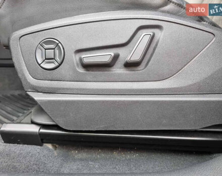 Білий Ауді E-Tron, об'ємом двигуна 0 л та пробігом 184 тис. км за 34500 $, фото 34 на Automoto.ua