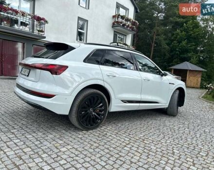 Белый Ауди E-Tron, объемом двигателя 0 л и пробегом 189 тыс. км за 28000 $, фото 5 на Automoto.ua