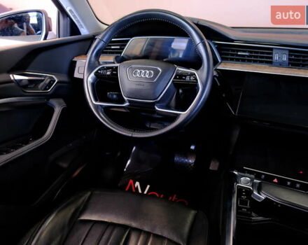 Белый Ауди E-Tron, объемом двигателя 0 л и пробегом 46 тыс. км за 31900 $, фото 64 на Automoto.ua