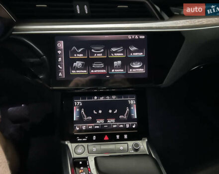 Білий Ауді E-Tron, об'ємом двигуна 0 л та пробігом 130 тис. км за 31900 $, фото 21 на Automoto.ua