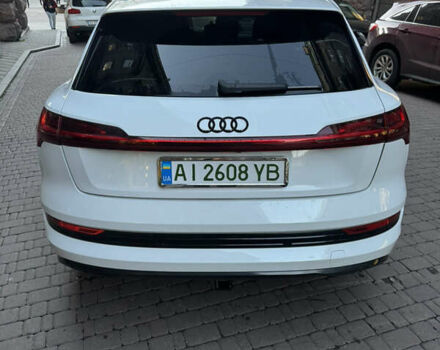 Белый Ауди E-Tron, объемом двигателя 0 л и пробегом 66 тыс. км за 26500 $, фото 5 на Automoto.ua