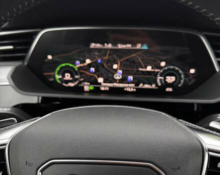 Белый Ауди E-Tron, объемом двигателя 0 л и пробегом 150 тыс. км за 32000 $, фото 11 на Automoto.ua