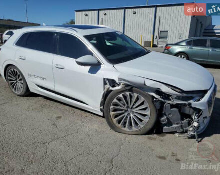 Белый Ауди E-Tron, объемом двигателя 0 л и пробегом 50 тыс. км за 19900 $, фото 3 на Automoto.ua