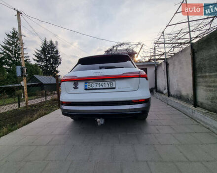 Білий Ауді E-Tron, об'ємом двигуна 0 л та пробігом 184 тис. км за 34500 $, фото 8 на Automoto.ua
