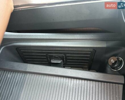 Білий Ауді E-Tron, об'ємом двигуна 0 л та пробігом 112 тис. км за 27500 $, фото 26 на Automoto.ua