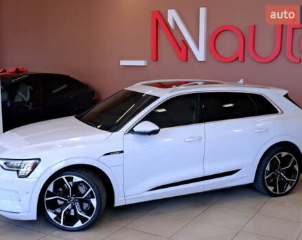 Белый Ауди E-Tron, объемом двигателя 0 л и пробегом 46 тыс. км за 31900 $, фото 19 на Automoto.ua