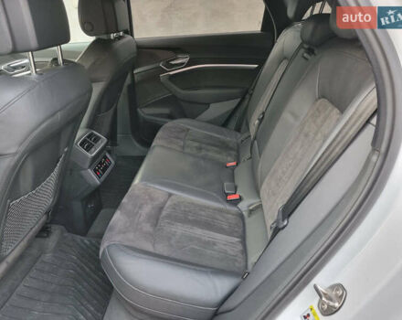 Білий Ауді E-Tron, об'ємом двигуна 0 л та пробігом 184 тис. км за 34500 $, фото 30 на Automoto.ua