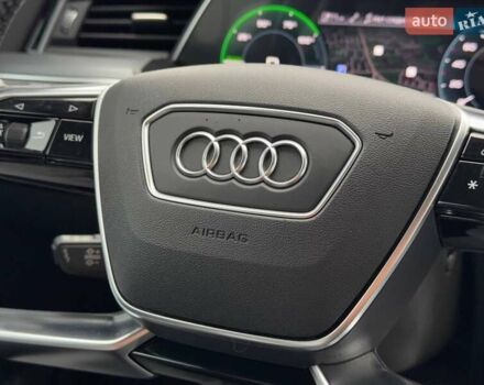 Белый Ауди E-Tron, объемом двигателя 0 л и пробегом 87 тыс. км за 28000 $, фото 57 на Automoto.ua